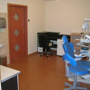 Do wynajęcia - nowy, kompletnie wyposażony gabinet dentystyczny.
