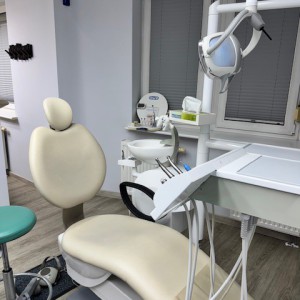 Sprzedam unit stomatologiczny Chirana Cheese Easy