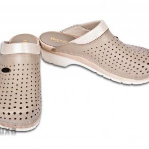 Drewniaki- obuwie dla lekarzy