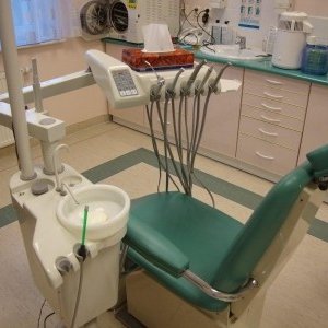 SPRZEDAM  UNIT DENTANA 2000 prod.MAKROMED 2000r