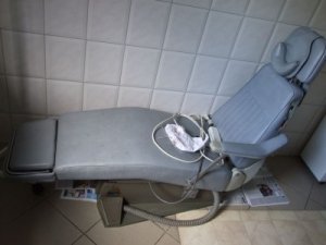 Fotel dentystyczny używany w bardzo dobrym stanie!